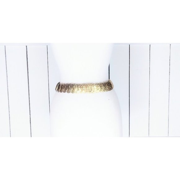 Gold metal conch style 70s statement belt/stretchy/elastic starfish round disc